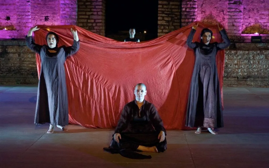 MEDEA  COLLISIONS COMPANY, LONDON ENGLAND